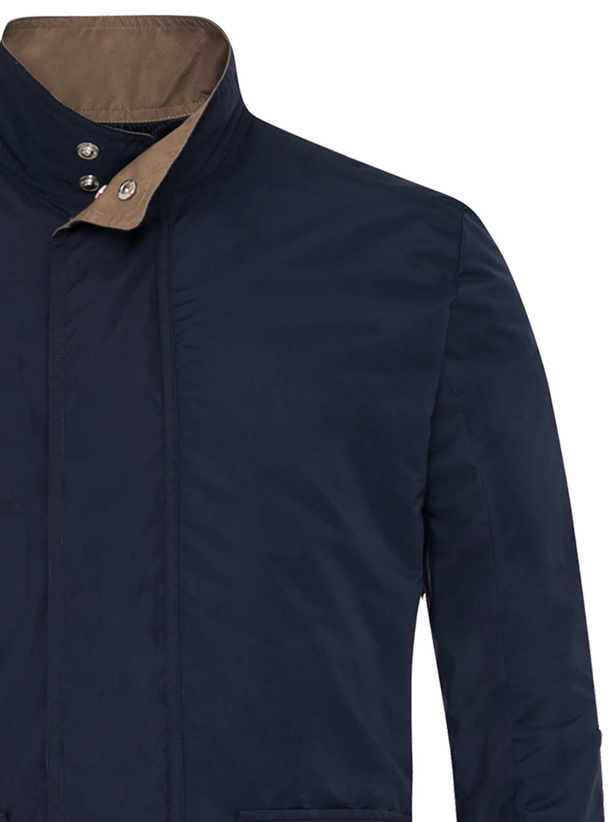 Chamarra rompevientos impermeable